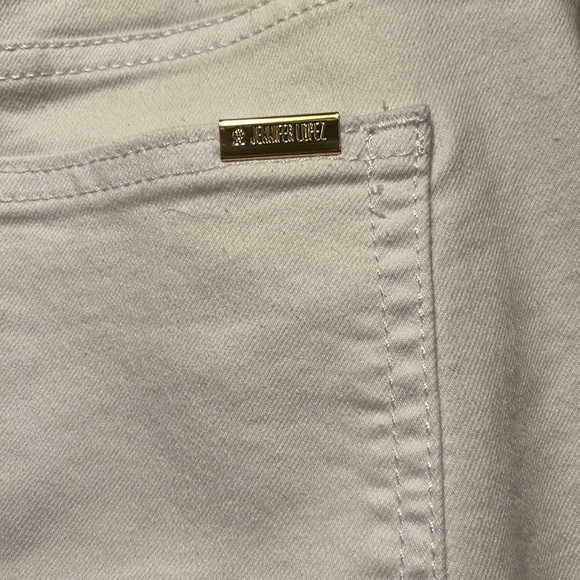NWT Jennifer Lopez White denim capri Size 8 - Picture 4 of 7